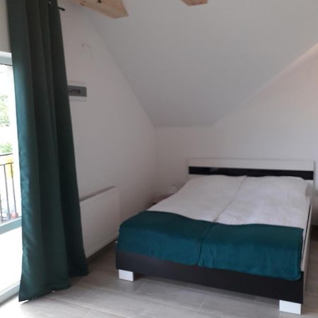 Paprotowka Apartament Wiosenny Paprotno Exteriör bild