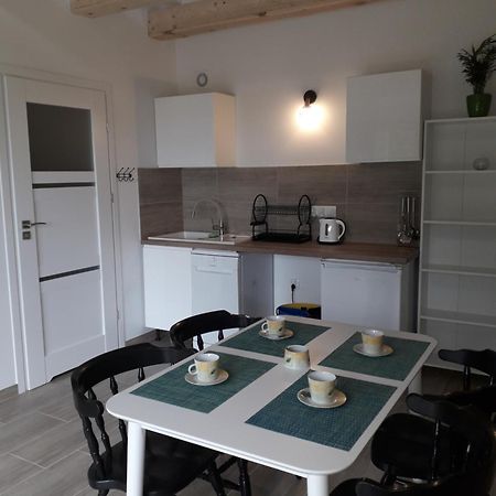 Paprotowka Apartament Wiosenny Paprotno Exteriör bild