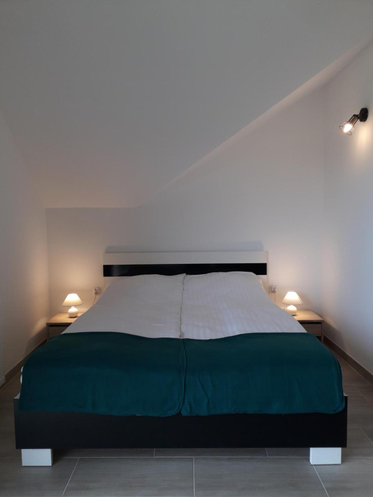 Paprotowka Apartament Wiosenny Paprotno Exteriör bild