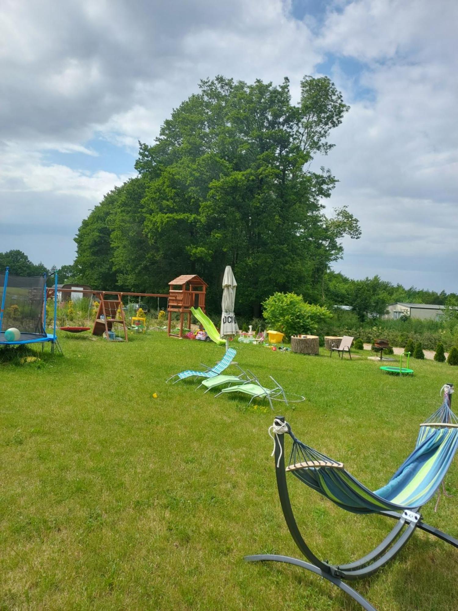Paprotowka Apartament Wiosenny Paprotno Exteriör bild